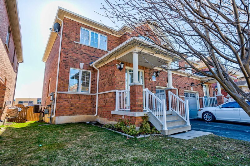 424 Chandler Cres, Milton, L9T 0S9 | Image 2