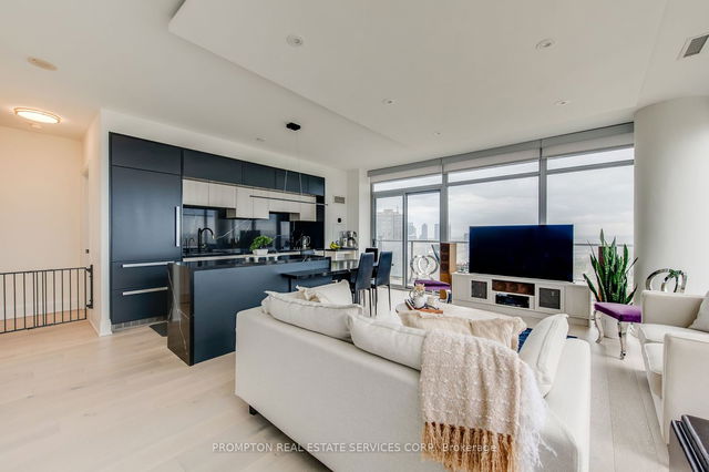 3010 - 105 The Queensway Avenue
