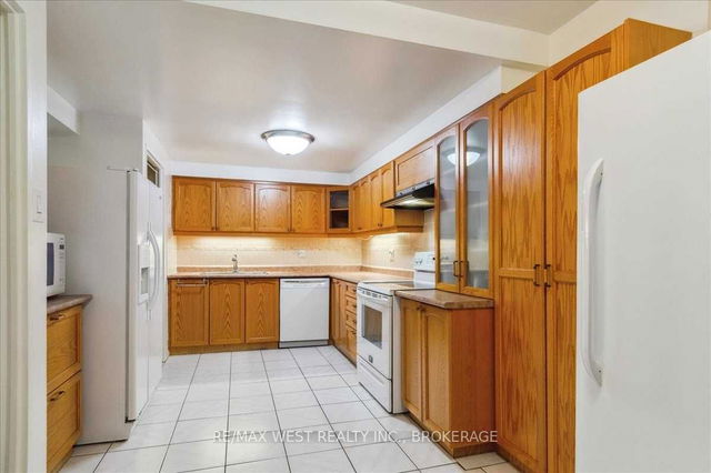 102 - 3077 Weston Road