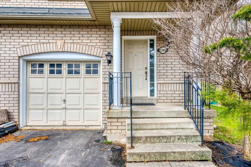 1385 Brookstar Dr, Oakville, L6M 3W2 | Image 3