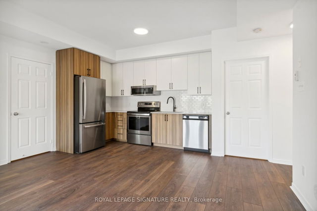 65 - 60 Fairwood Circle