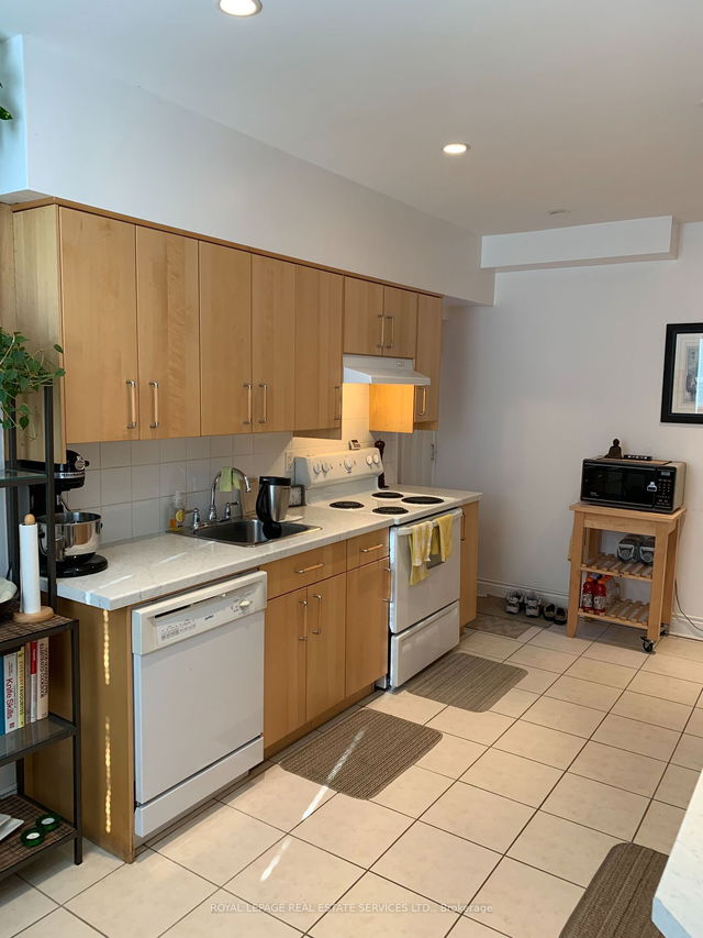 2 Harshaw Avenue