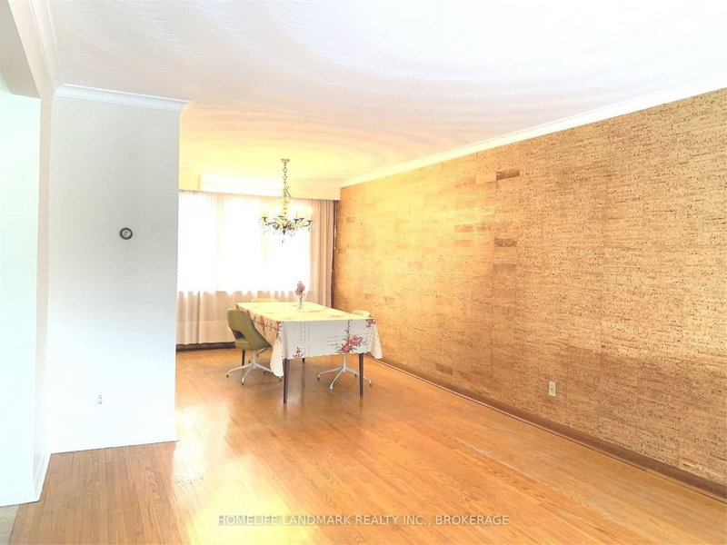 Main - 860 Francis Rd, Burlington, L7T 3Y2 | Image 3