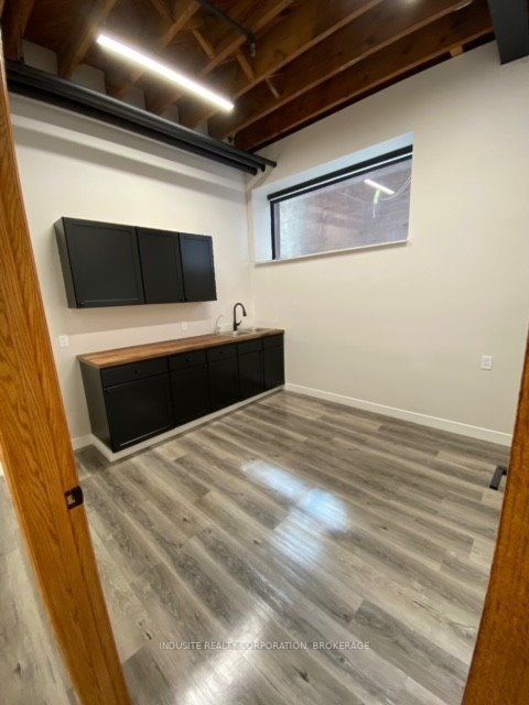 L03 - 60 Queen St E, Brampton, L6V 1A9 | Image 2