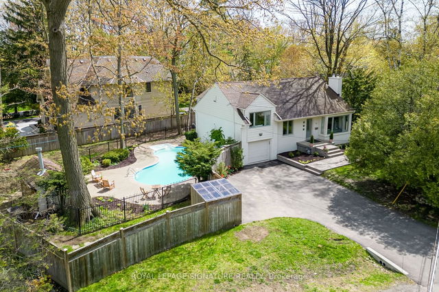 92 Foxhunt Court