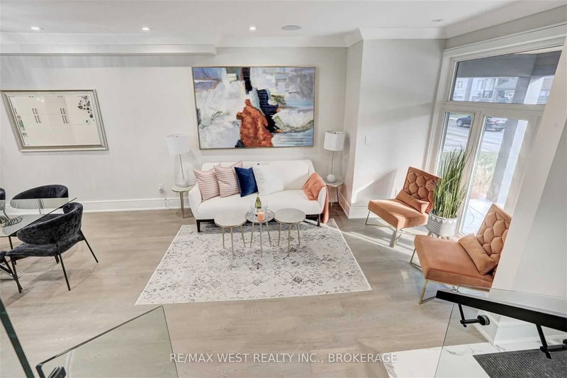 94 Lake Cres, Toronto, M8V 1W1 | Image 3