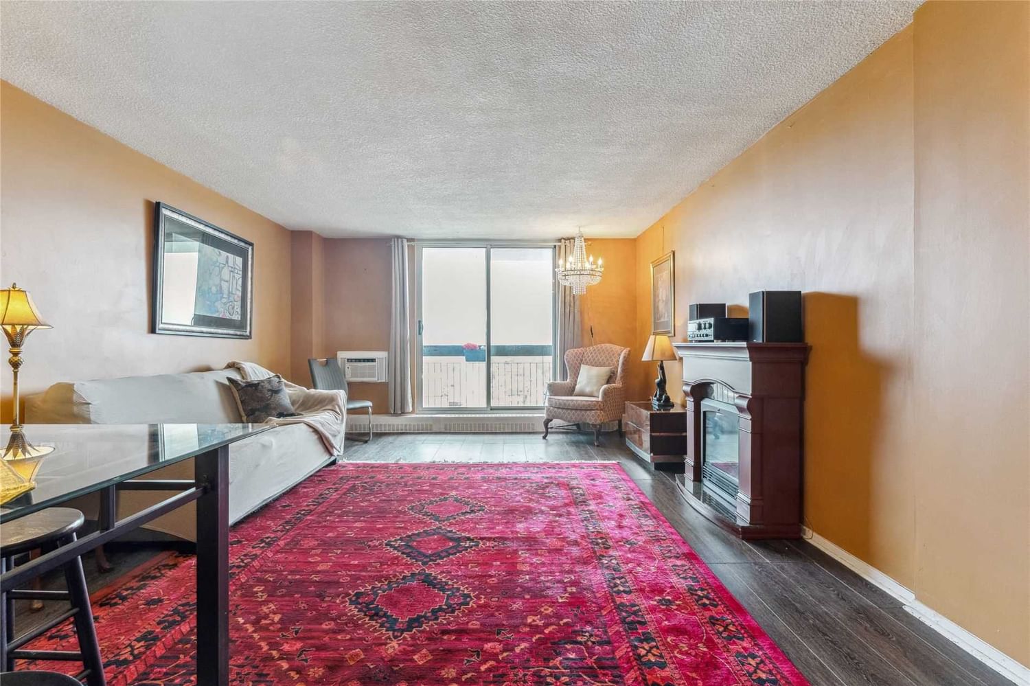 Listing Image 7