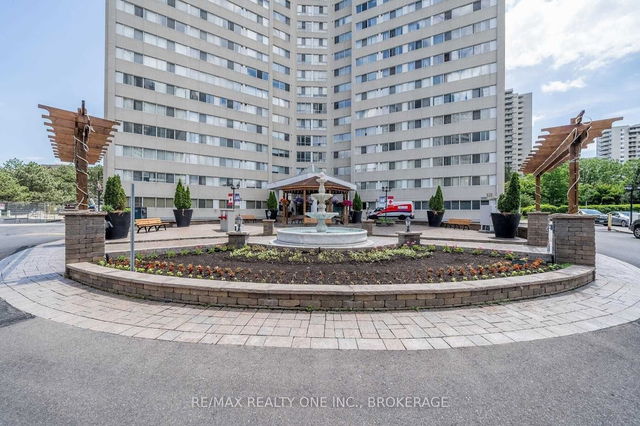 1604 - 3695 Kaneff Crescent