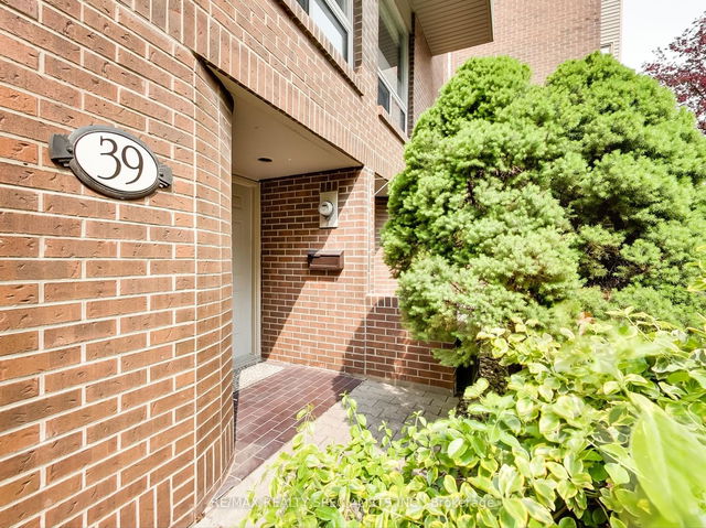 39 - 1250 MARLBOROUGH Court