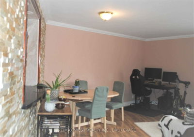 Unit 213 — 6 Humberline Dr, Toronto - West Humber-Clairville image-0-3