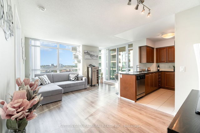 1810 - 215 Sherway Gardens Road