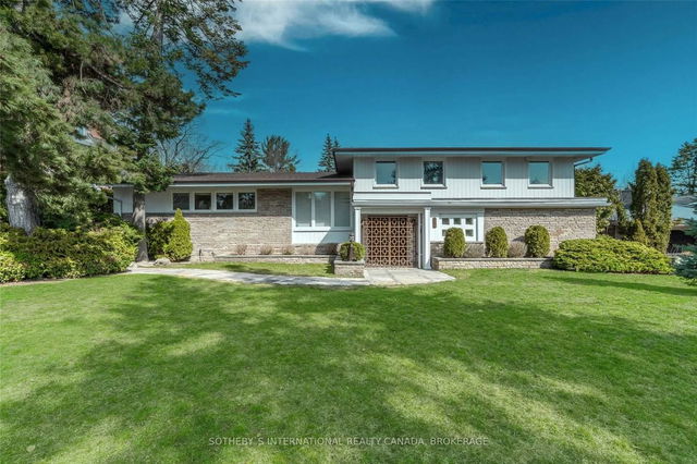 6 Country Club Drive