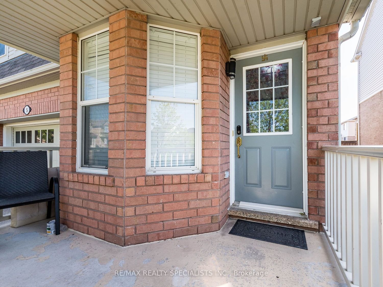 Listing Image 3