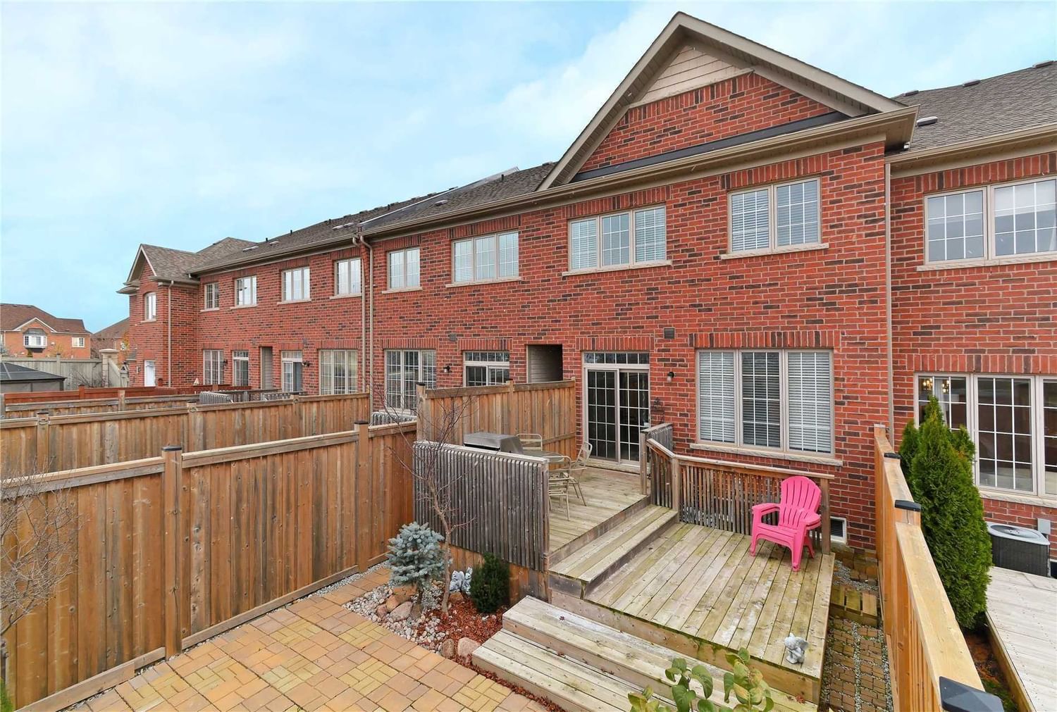 Townhouse leased at 10 Coastline Drive, Brampton, Bram West, L6Y 0T5 - MLS: W6017059