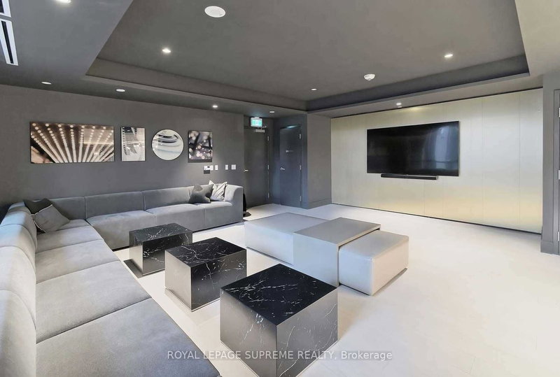 646 - 26 Gibbs Rd, Toronto, M9B 0E3 | Image 3