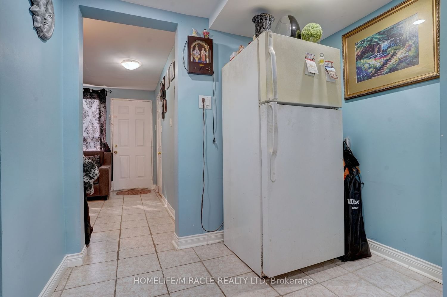 Listing Image 3