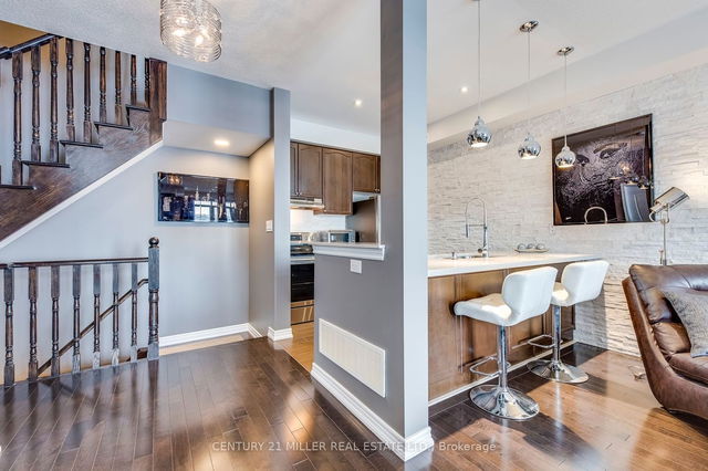 2421 Greenwich Drive