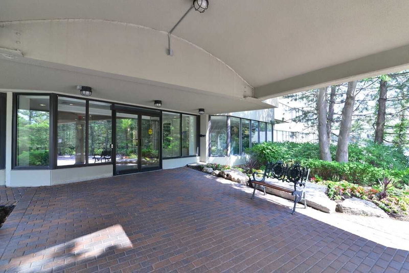 1503 - 22 Hanover Rd, Brampton, L6S 5K7 | Image 2