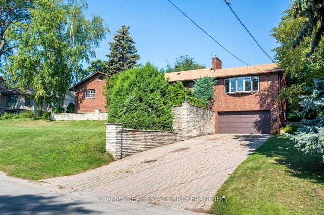 841 Danforth Place