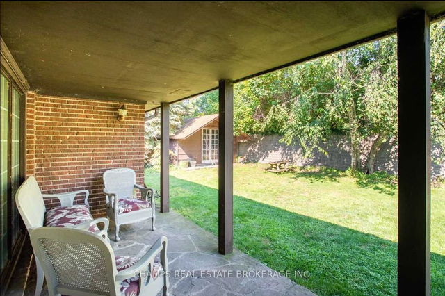 841 Danforth Place