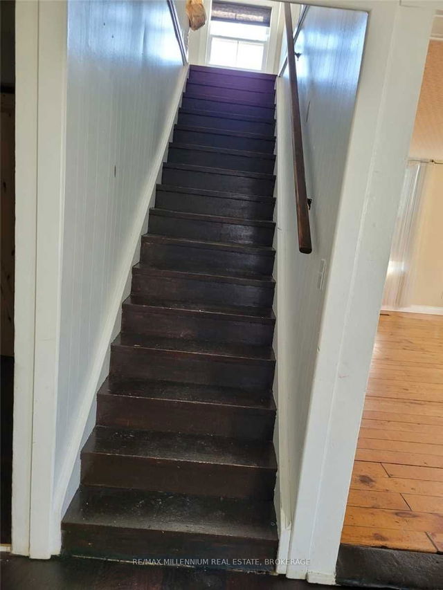 85 Bronte Street South Road