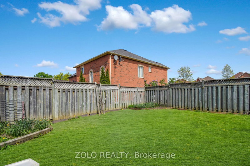 5 Creekwood Dr S, Brampton, L7A 1G6 | Image 2