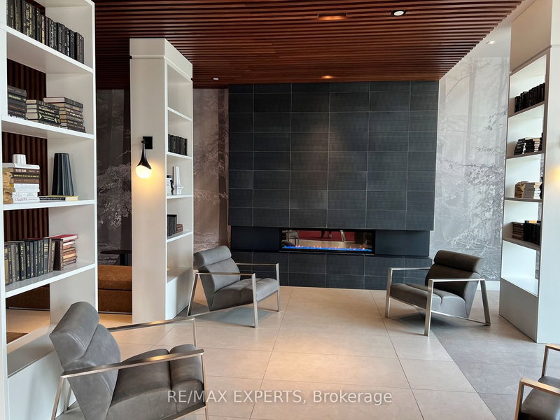 2010 - 297 Oak Walk Dr, Oakville, L6H 6Z3 | Image 2