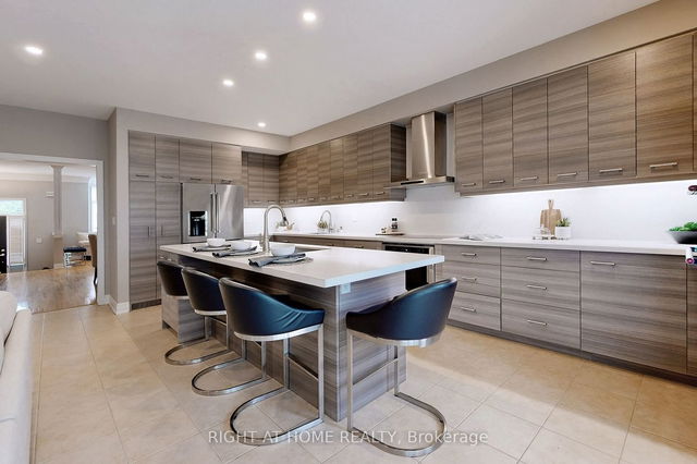 95 Compass Way