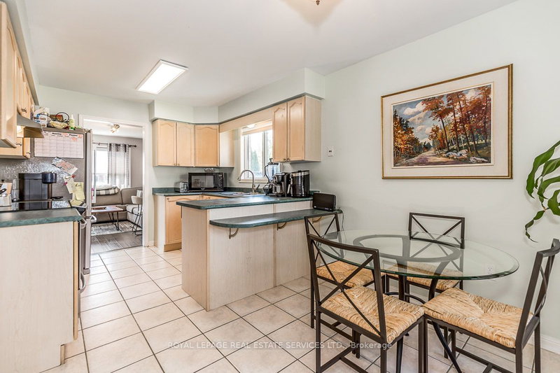 7224 Visor Gate, Mississauga, L5N 8B5 | Image 3