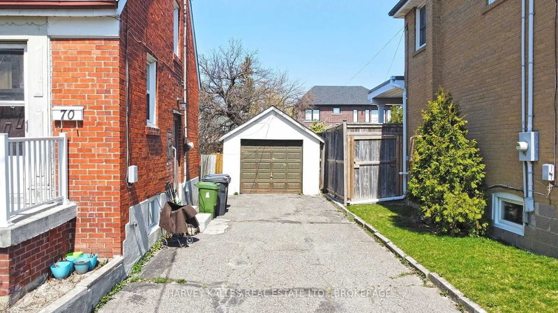 70 Westdale Dr, Toronto, M3K 1A6 | Image 3