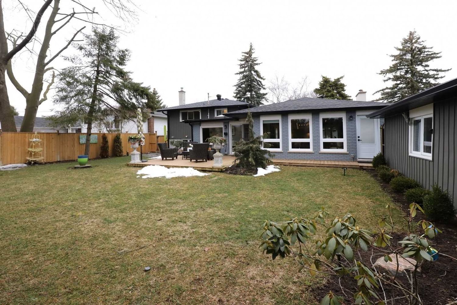 Listing Image 7