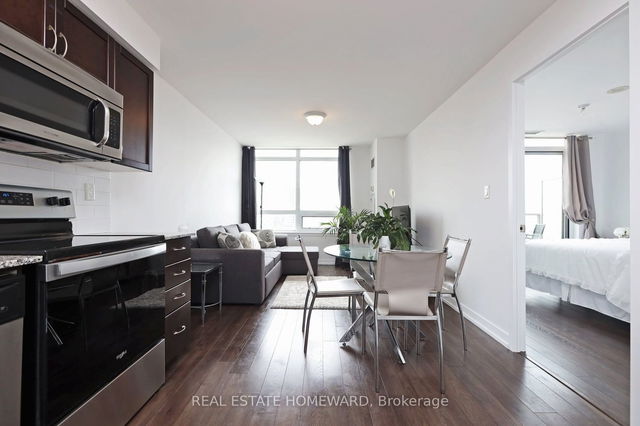 1410 - 816 Lansdowne Avenue