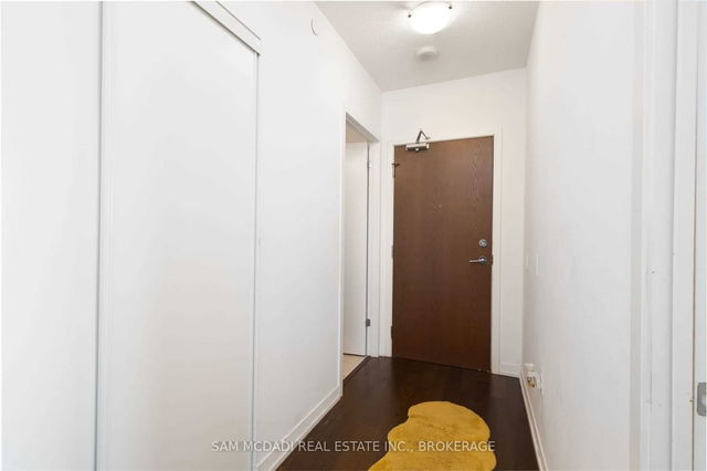 605 - 2560 Eglinton Avenue