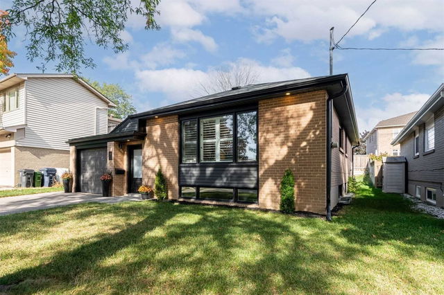 7 Upminster Crescent