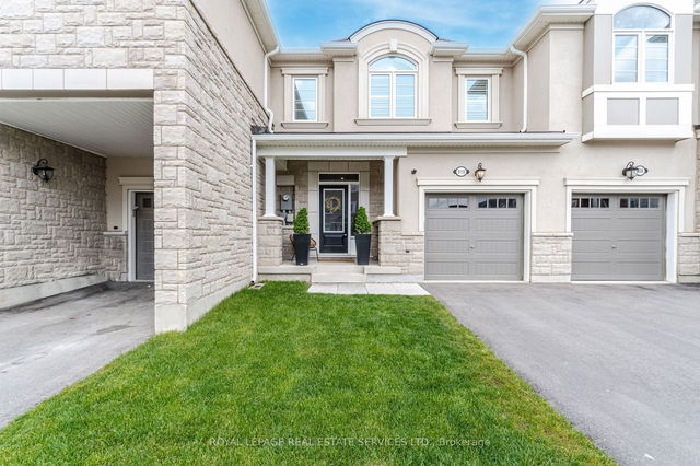 910 Sumac Crescent
