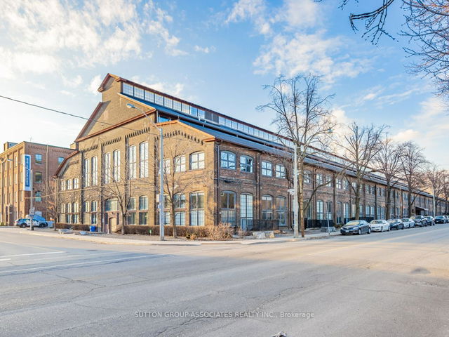 215 - 1100 Lansdowne Avenue