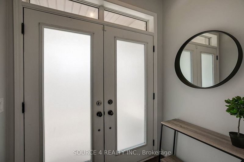 14 - 379 Ladycroft Terr, Mississauga, L5A 3N8 | Image 2