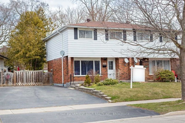 933 Francis Road