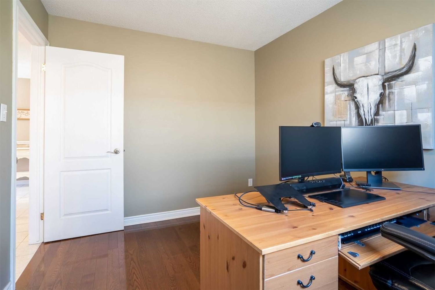 Listing Image 11