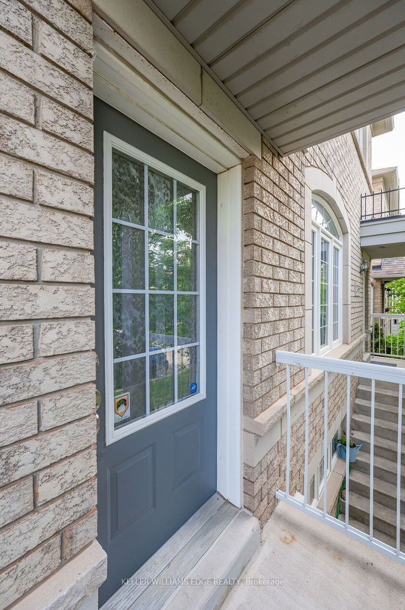 2367 Sutton Dr, Burlington, L7L 6Y6 | Image 3