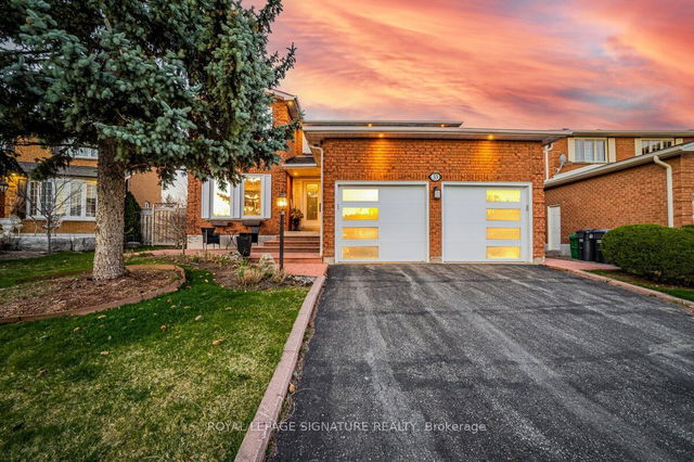 33 Mossbank Drive