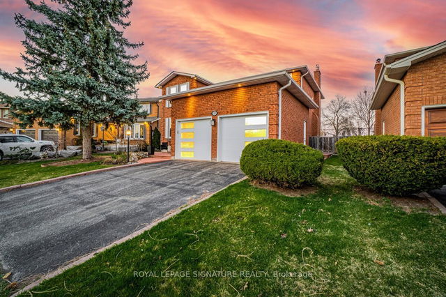 33 Mossbank Drive