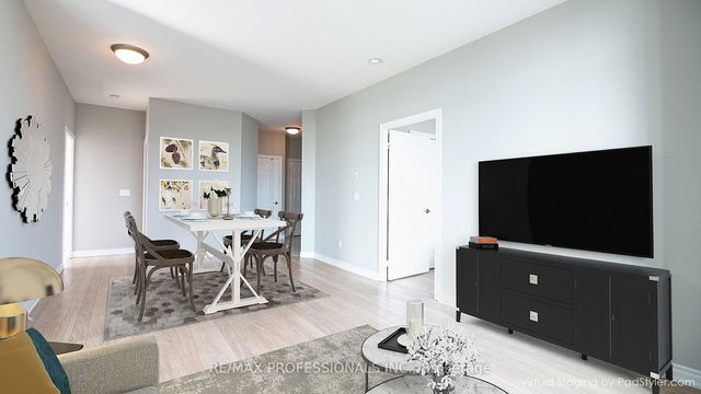 917 - 1135 Royal York Road