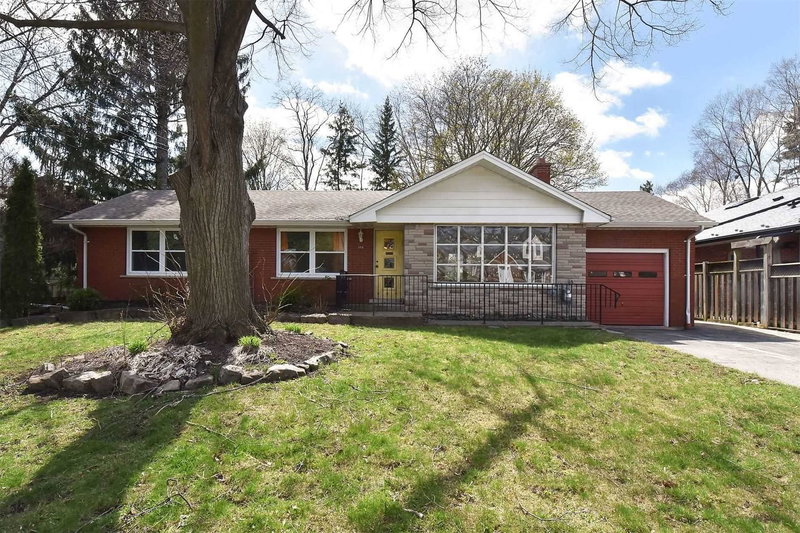 304 Pomona Ave, Burlington, L7N 1T3 | Image 2