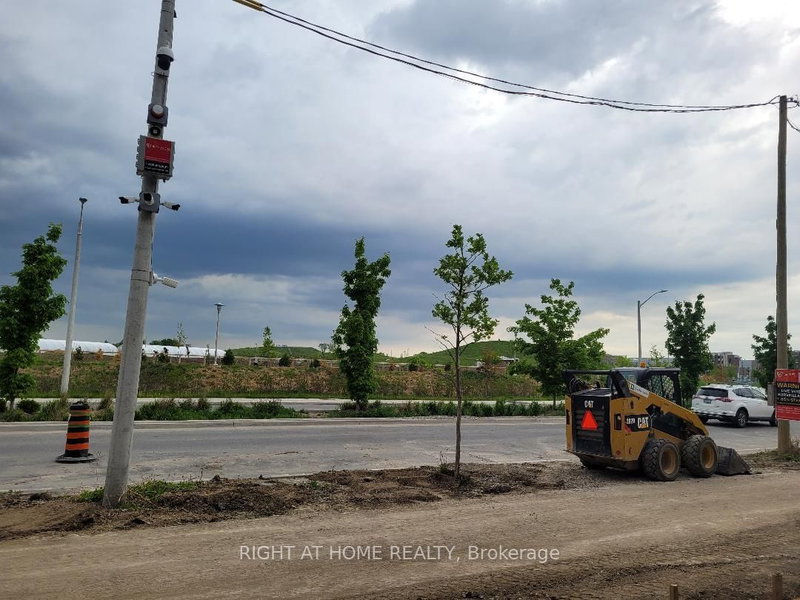 167 Downsview Park Blvd, Toronto, M3K 0C8 | Image 3