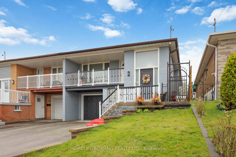 Upper - 12 Primula Cres, Toronto, M9L 1K1 | Image 2