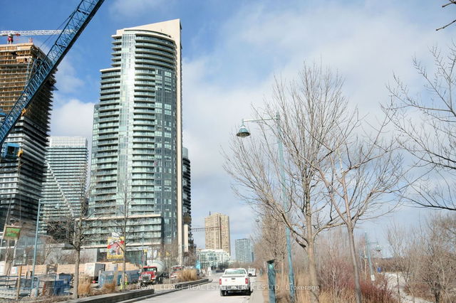 1209 - 59 Annie Craig Drive