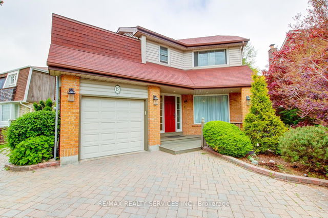 12 Montcalm Place