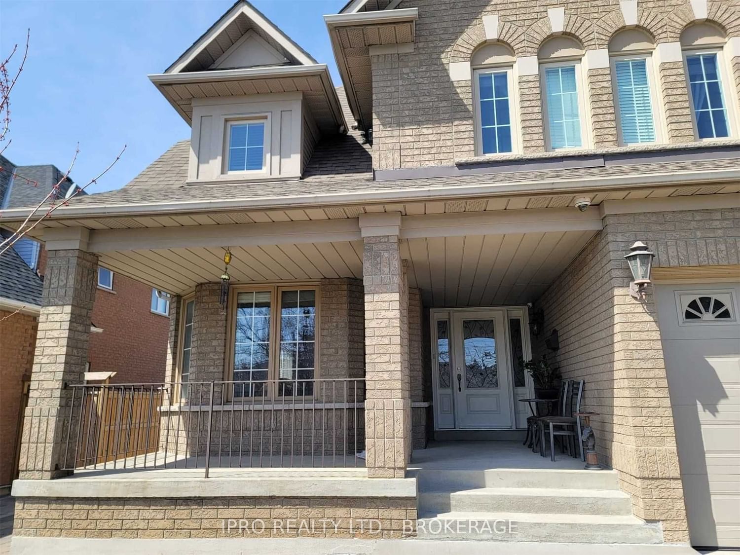 Listing Image 3