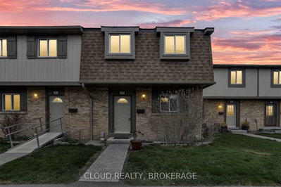 Townhouse sold at 5-57 Hansen Road, Brampton, Ontario, L6V 3C6 - Madoc - MLS: W6042017